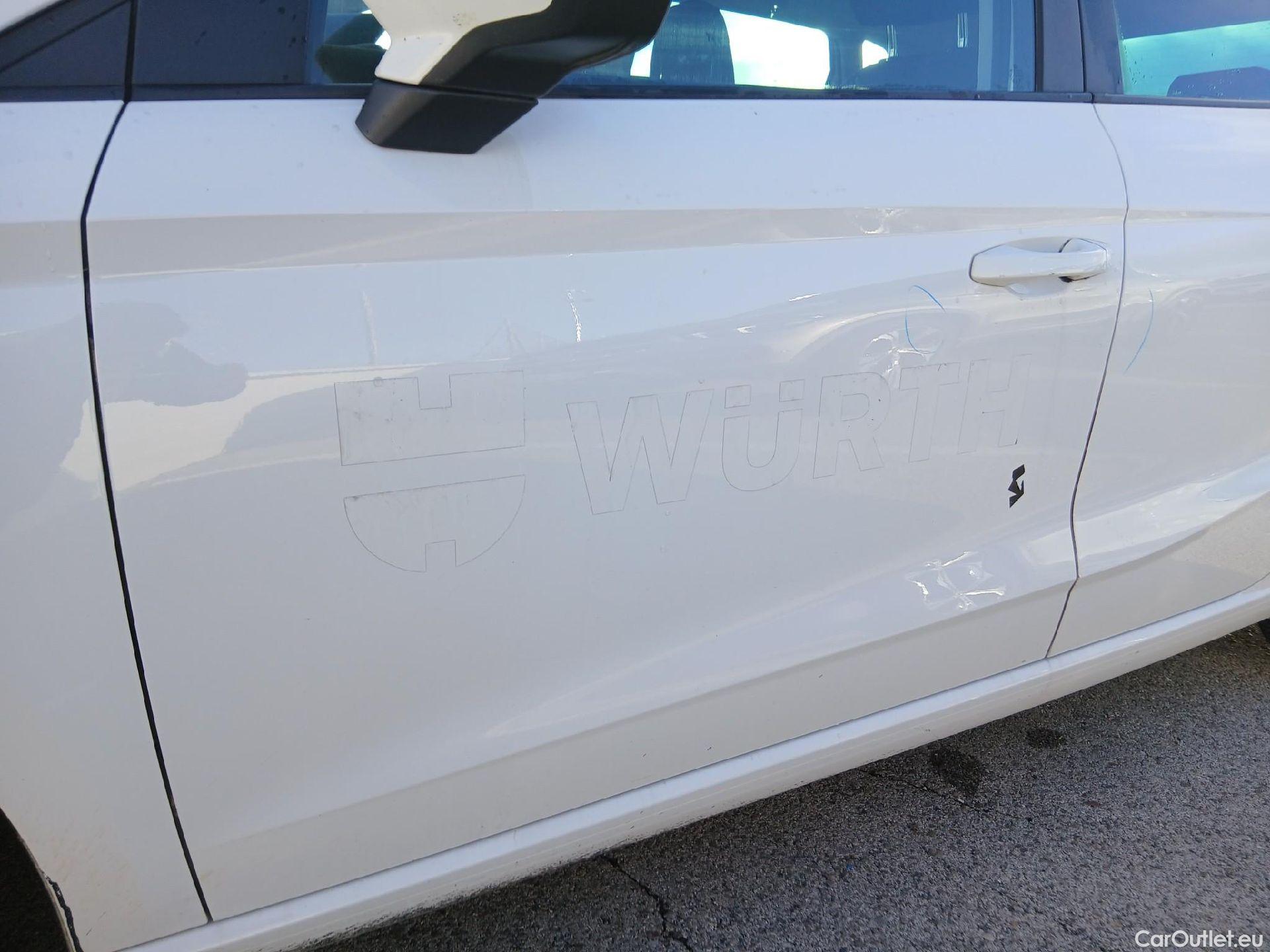  Seat  Ibiza SEAT  / 2017 / 5P / berlina con portón 1.0 MPI 59kW (80CV) Reference Plus(SP) #8