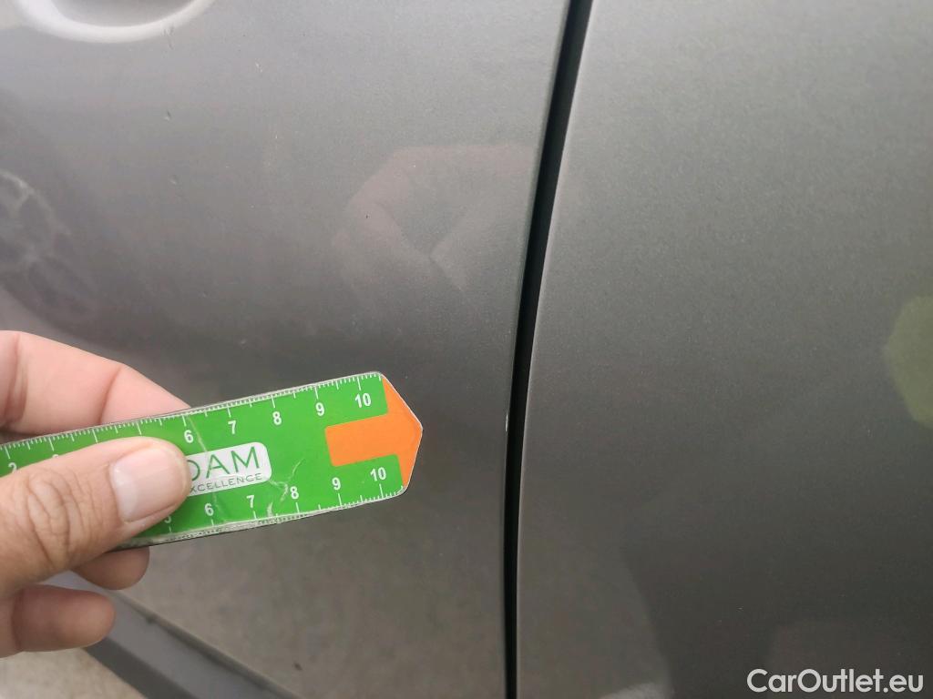  Toyota  C-HR TOYOTA  / 2016 / 5P / todoterreno 1.8 125H Advance (CX) #6