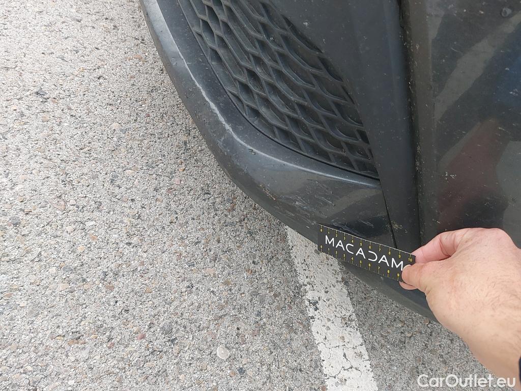  Toyota  C-HR TOYOTA  / 2019 / 5P / todoterreno 1.8 125H Advance #3