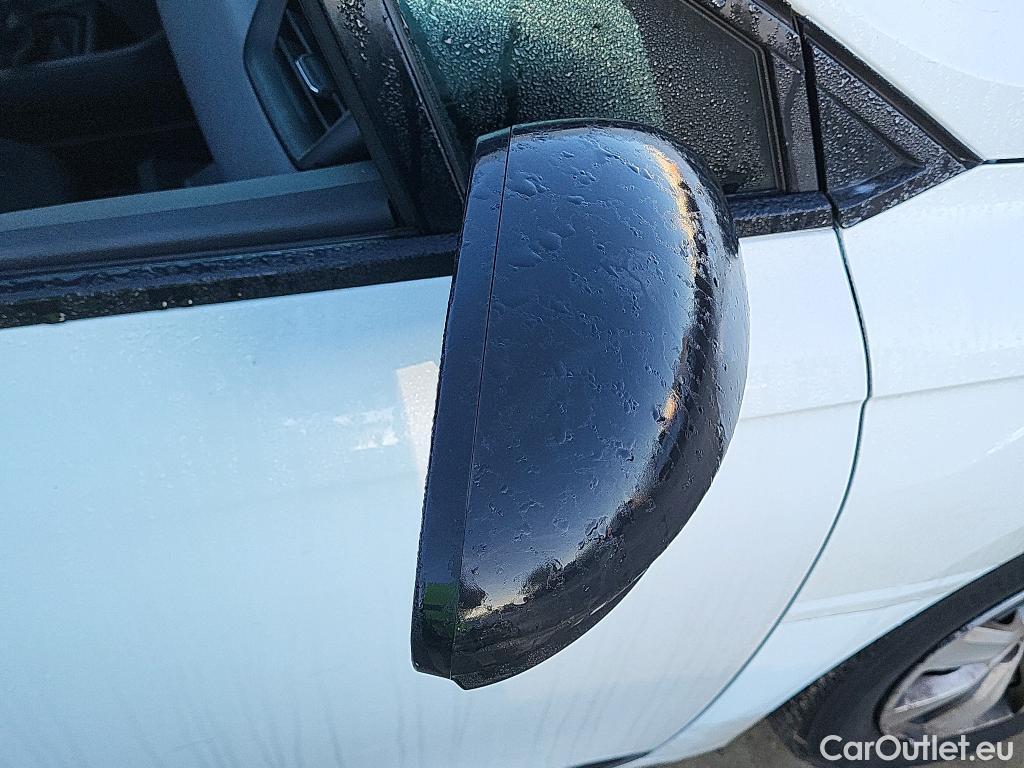  Renault  Clio RENAULT  / 2019 / 5P / berlina con portón Life SCe 49 kW (67CV) #19