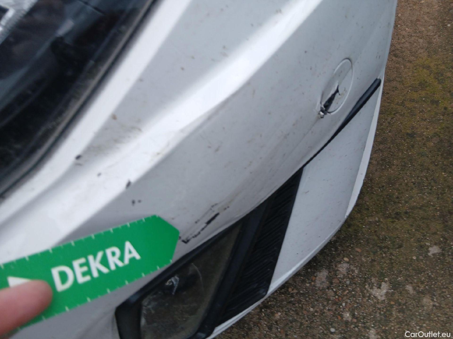  Seat  Ibiza SEAT  / 2017 / 5P / berlina con portón 1.0 MPI 59kW (80CV) Reference Plus(SP) #4