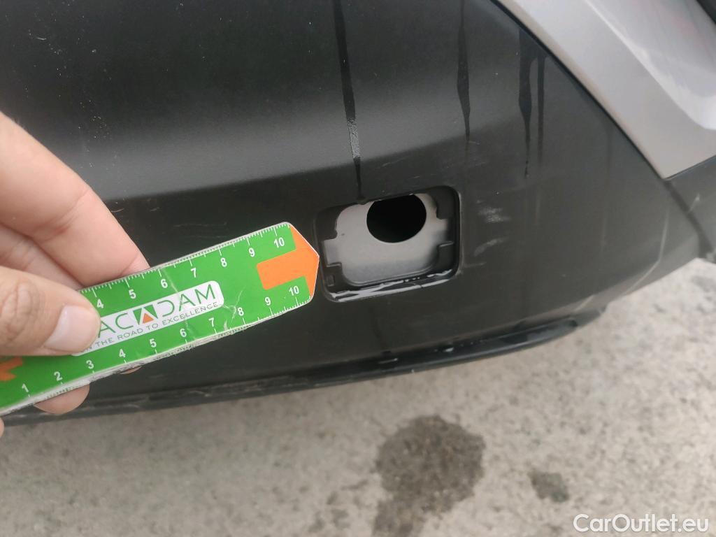  Toyota  C-HR TOYOTA  / 2016 / 5P / todoterreno 1.8 125H Advance (CX) #4