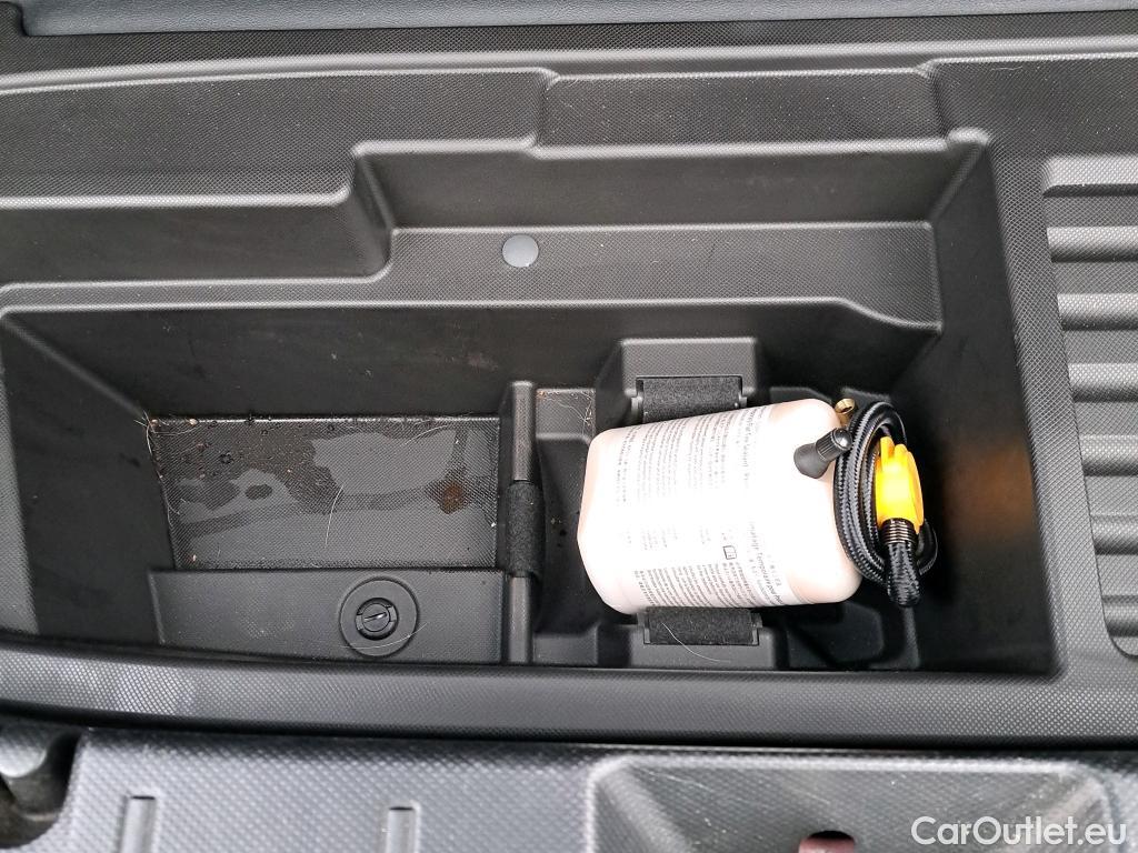  Land Rover  Discovery SUBARU XV / 2013 / 5P / todoterreno 2.0i Hybrid CVT Executive Plus #9