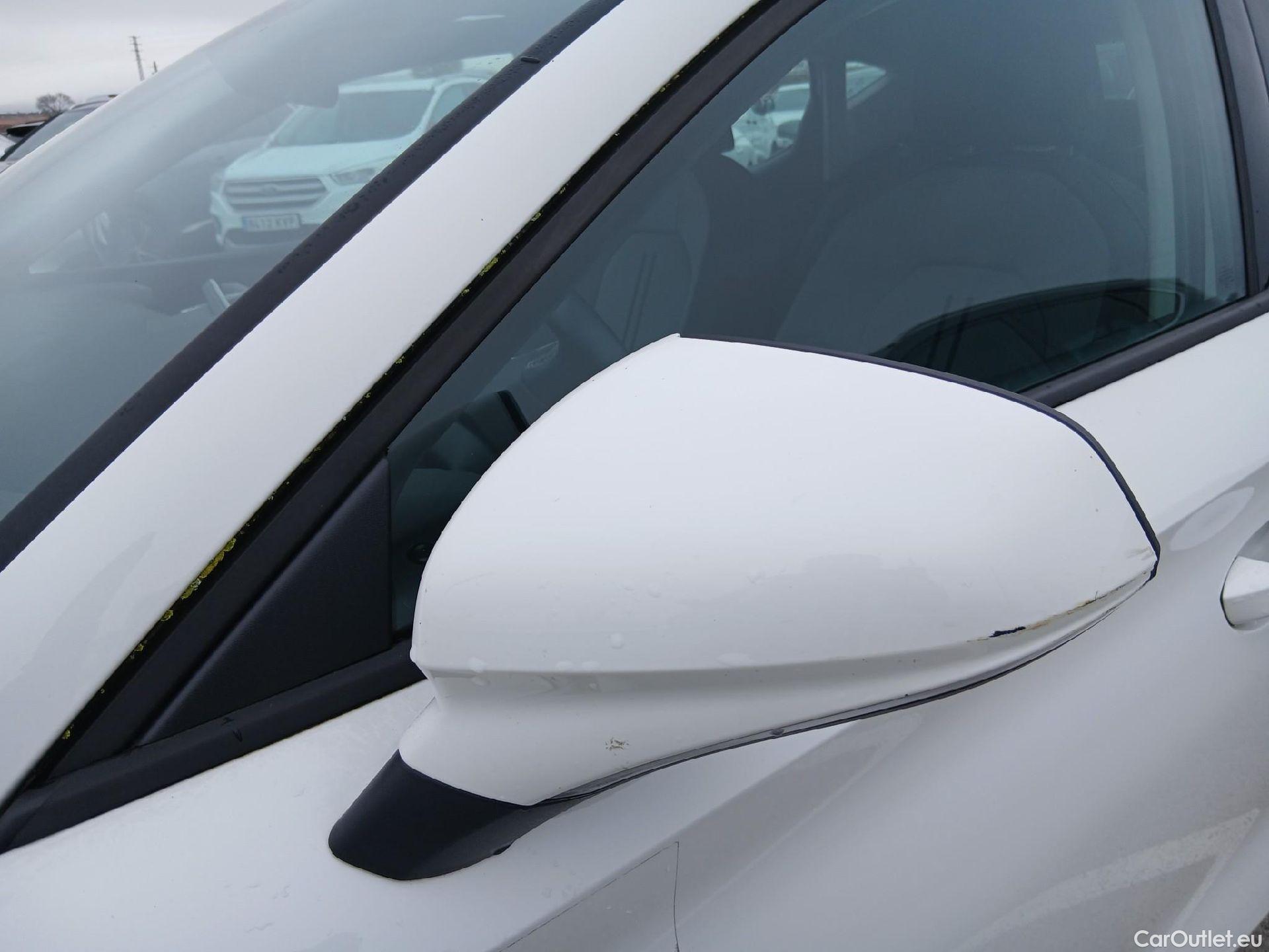  Land Rover  Discovery SEAT Nuevo León / 2020 / 5P / berlina con portón 2.0 TDI 85kW S&S Style #13