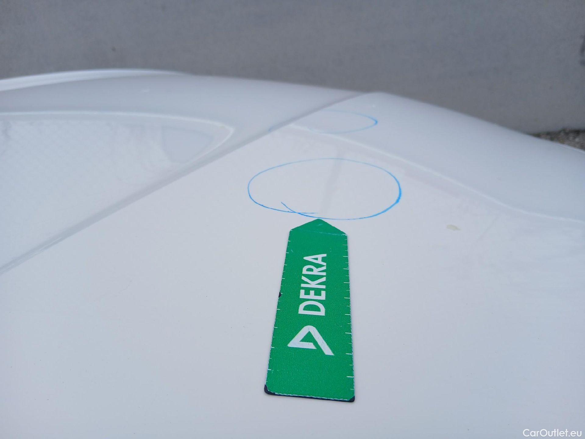  Land Rover  Discovery SEAT Nuevo León / 2020 / 5P / berlina con portón 2.0 TDI 85kW S&S Style #3