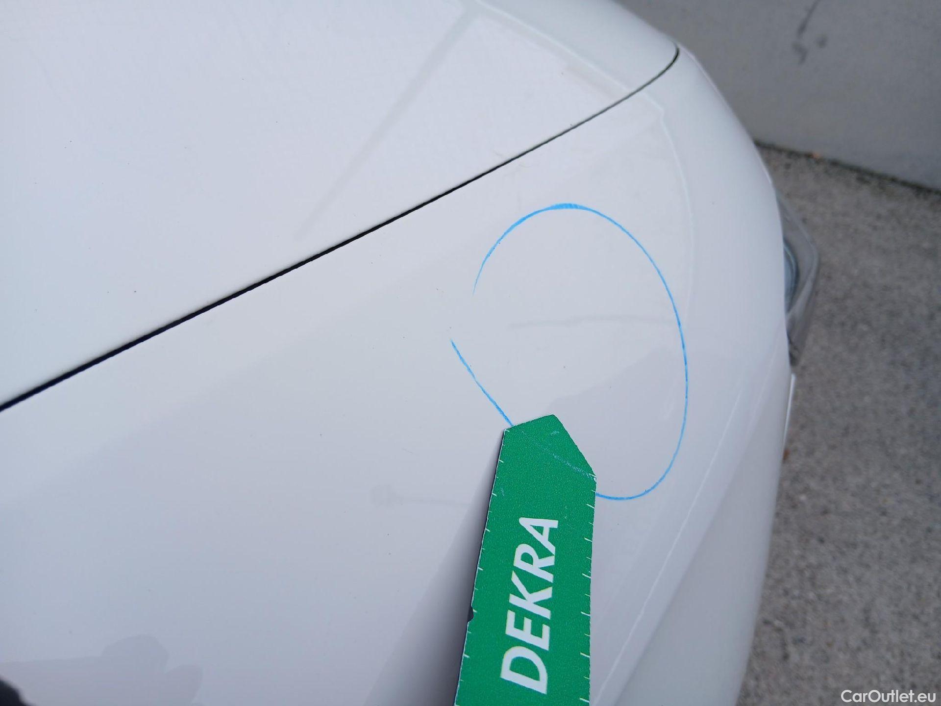  Land Rover  Discovery SEAT Nuevo León / 2020 / 5P / berlina con portón 2.0 TDI 85kW S&S Style #43