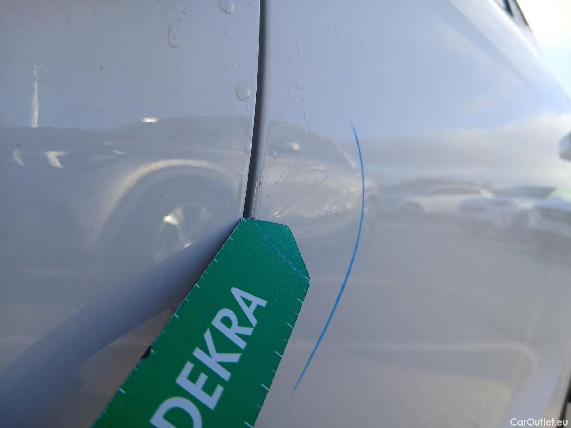  Seat  Ibiza SEAT  / 2017 / 5P / berlina con portón 1.0 MPI 59kW (80CV) Reference Plus(SP) #10