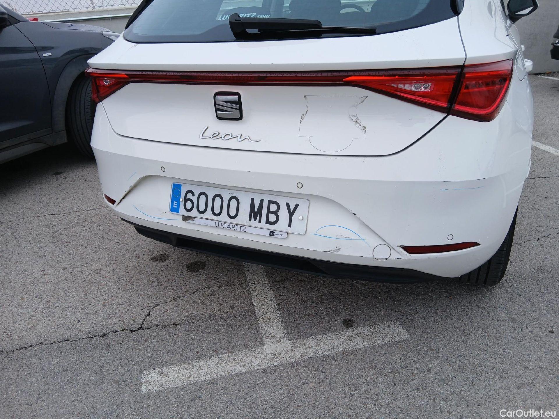  Land Rover  Discovery SEAT Nuevo León / 2020 / 5P / berlina con portón 2.0 TDI 85kW S&S Style #24