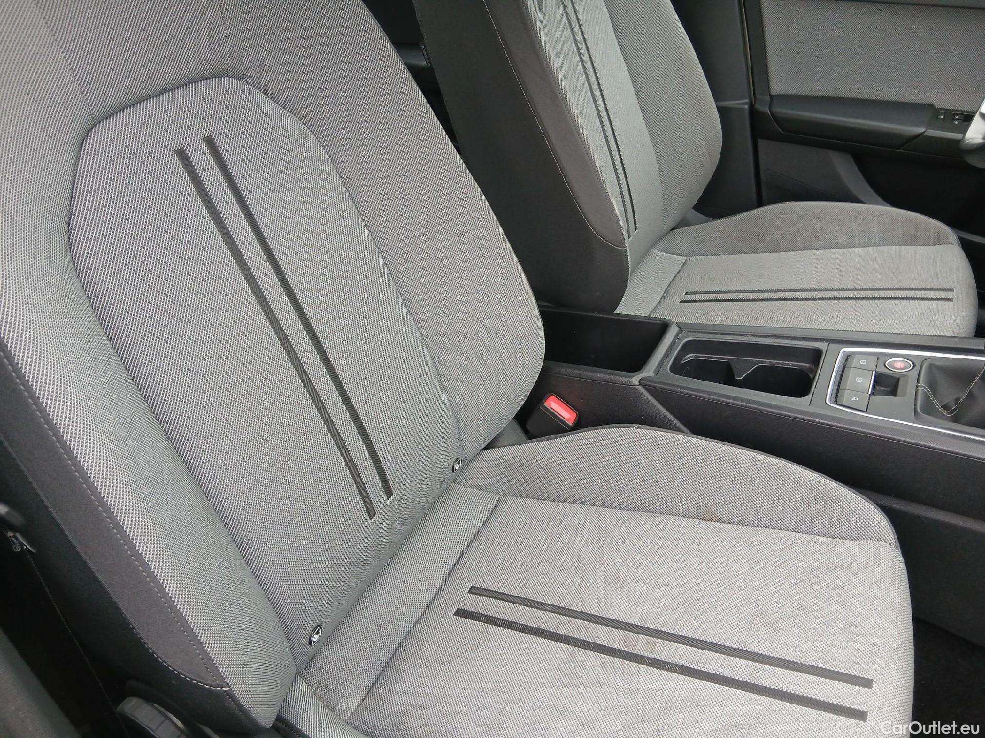  Land Rover  Discovery SEAT Nuevo León / 2020 / 5P / berlina con portón 2.0 TDI 85kW S&S Style #49