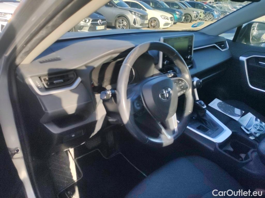  Toyota  RAV4 TOYOTA  / 2018 / 5P / todoterreno 2.5l Advance #28