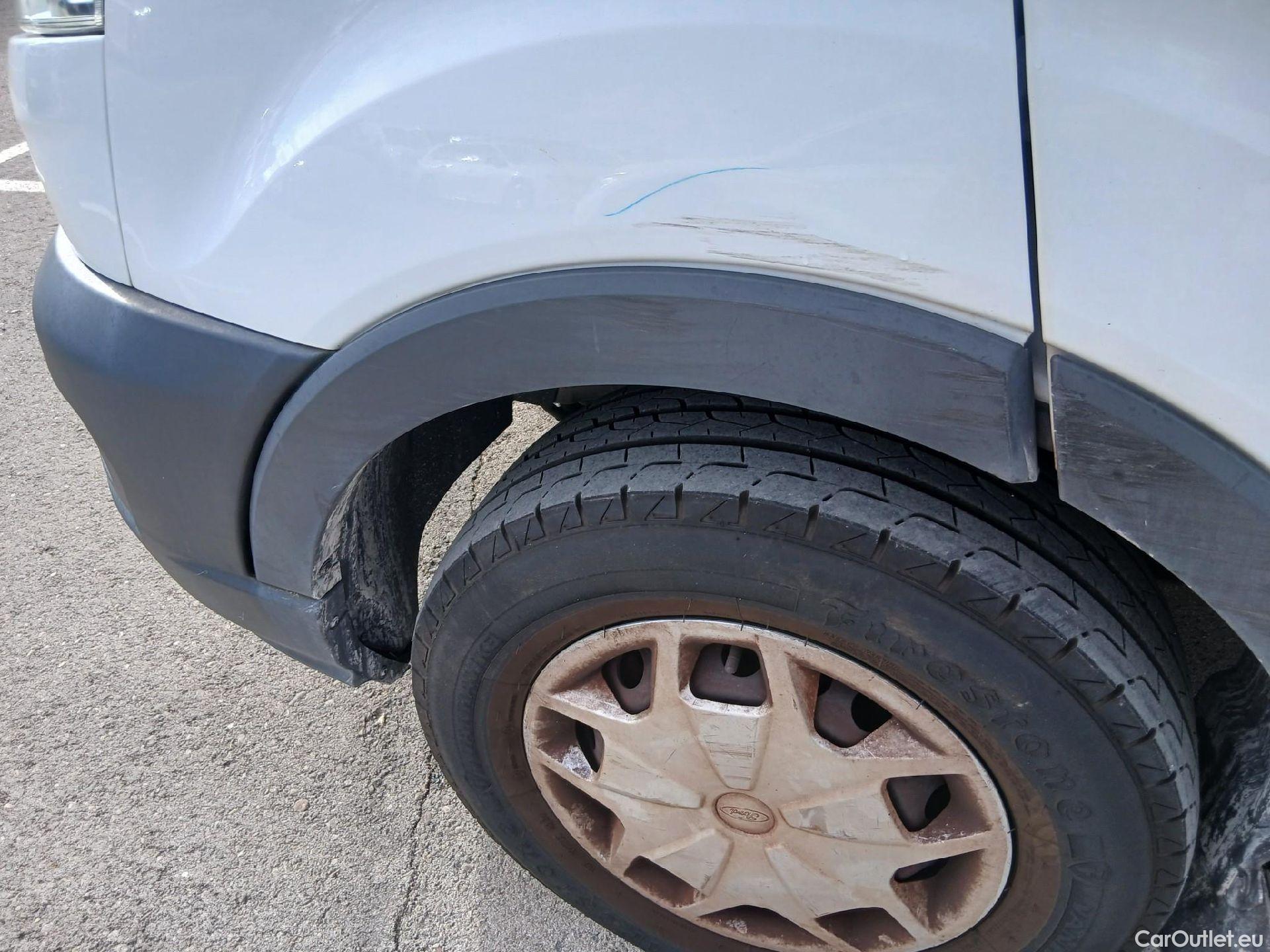  Ford  Transit FORD  / 2013 / 4P / furgón 350 96kW L3H2 Van Trend FWD #7