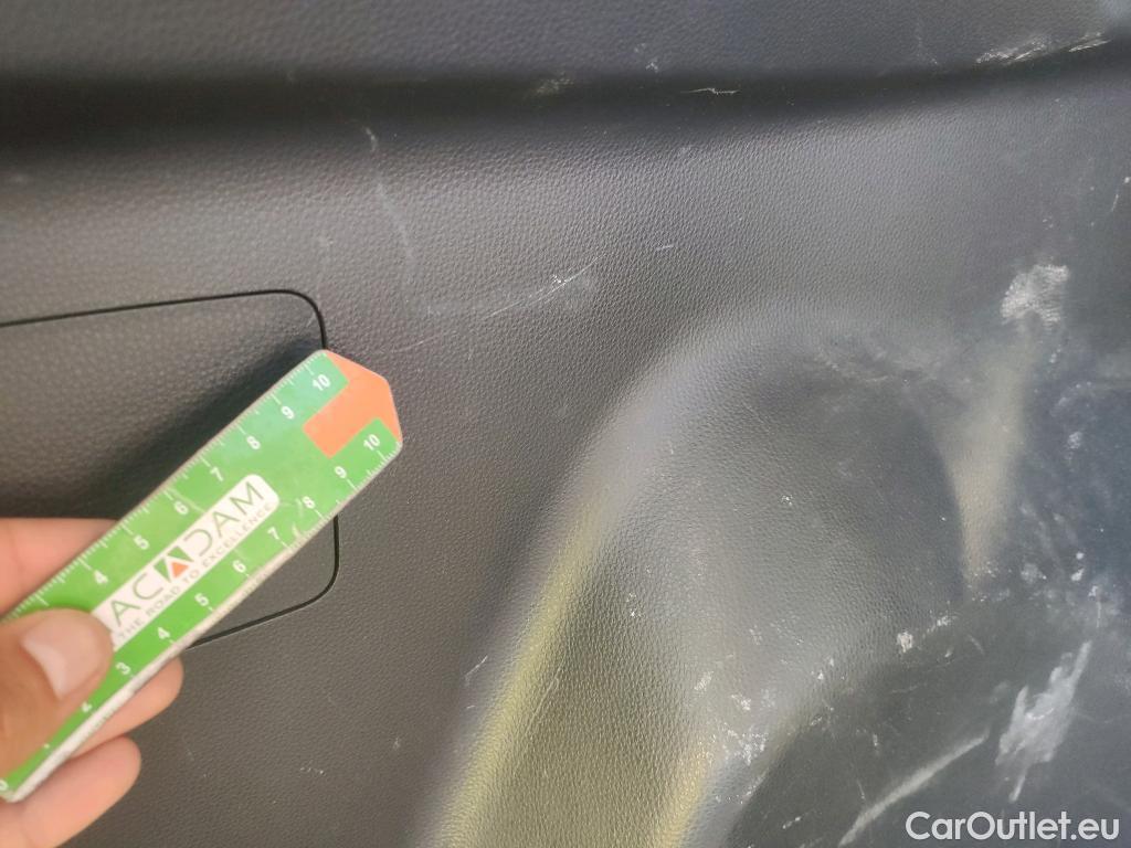  Toyota  RAV4 TOYOTA  / 2018 / 5P / todoterreno 2.5l Advance #17