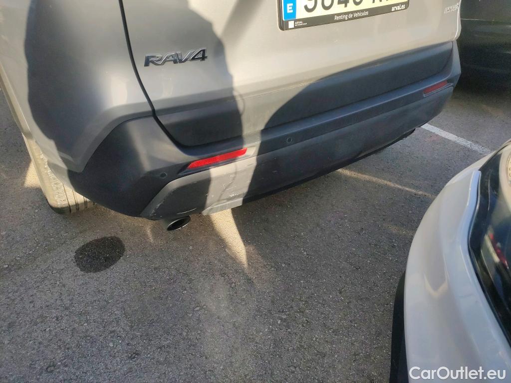  Toyota  RAV4 TOYOTA  / 2018 / 5P / todoterreno 2.5l Advance #24