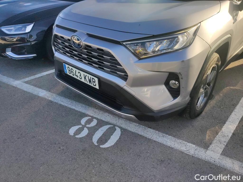  Toyota  RAV4 TOYOTA  / 2018 / 5P / todoterreno 2.5l Advance #32
