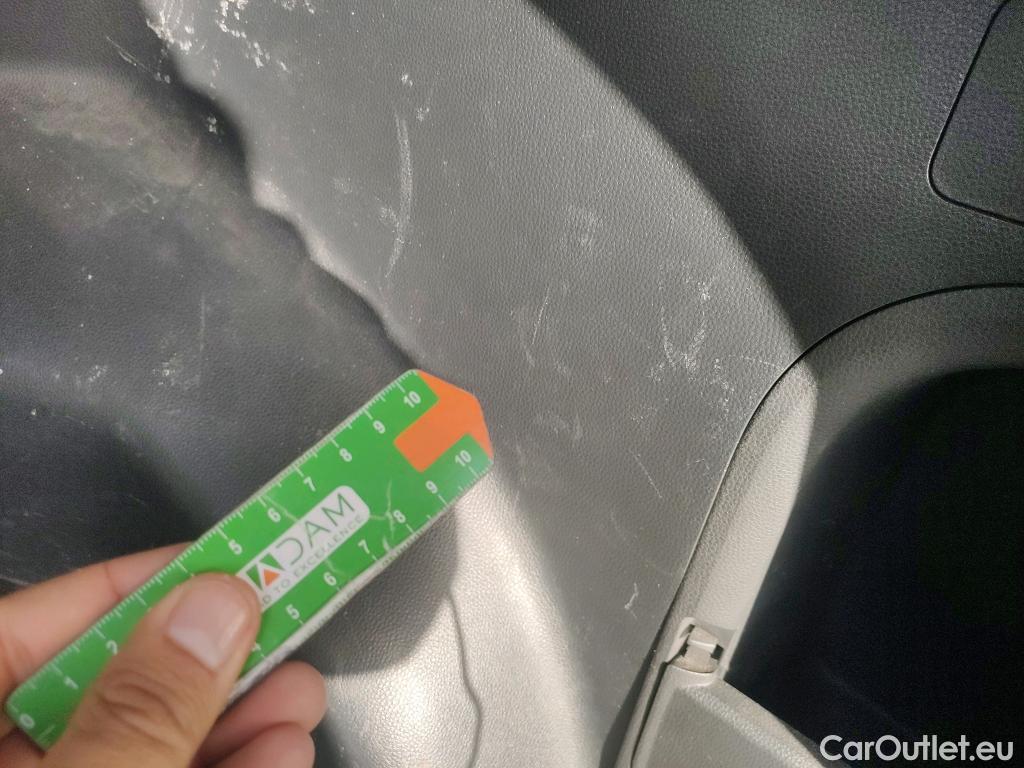  Toyota  RAV4 TOYOTA  / 2018 / 5P / todoterreno 2.5l Advance #19