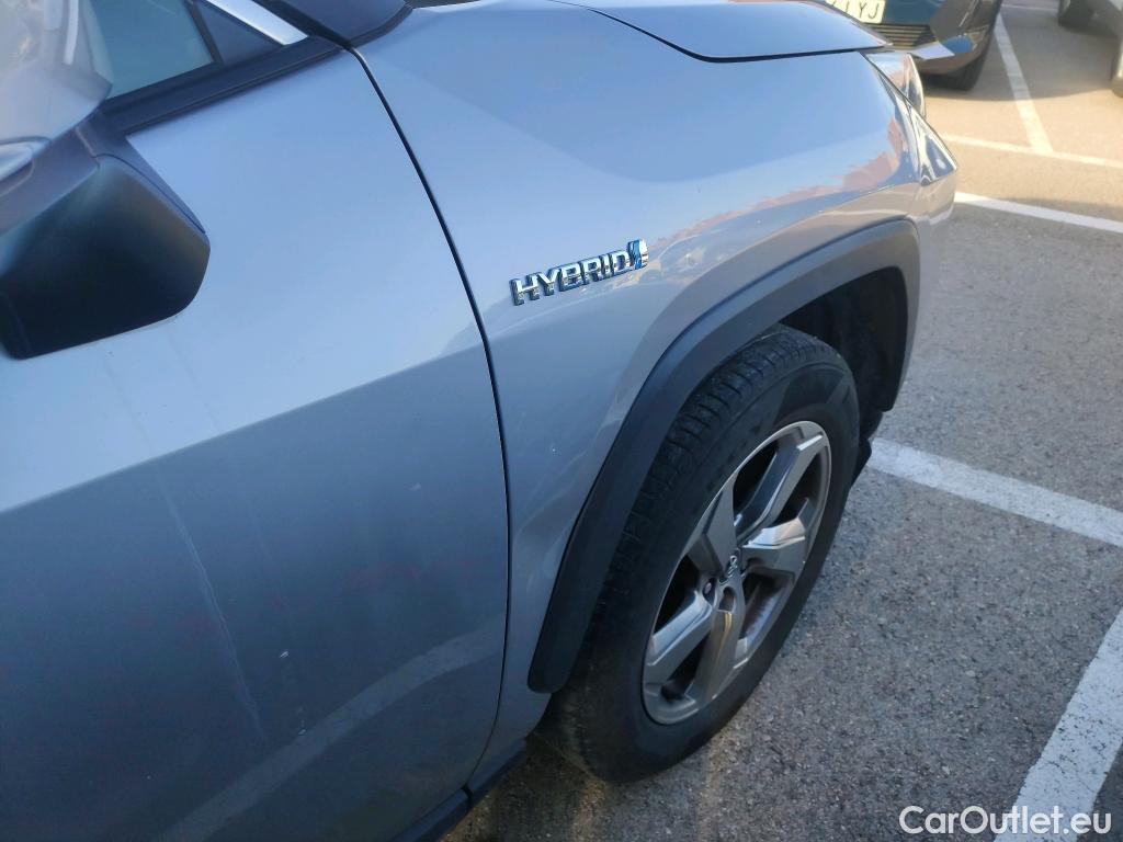  Toyota  RAV4 TOYOTA  / 2018 / 5P / todoterreno 2.5l Advance #3