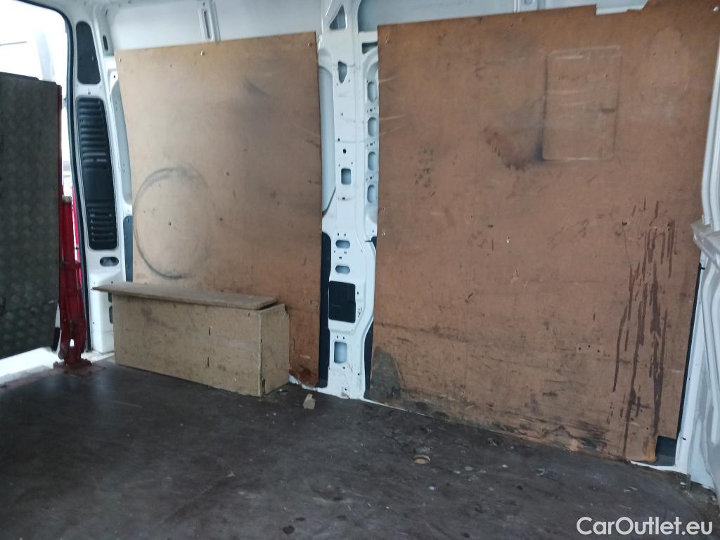  Citroen  Jumper CITROEN  / 2014 / 4P / furgón BlueHDi 96KW (130CV) Furgón 35L2H2 #31