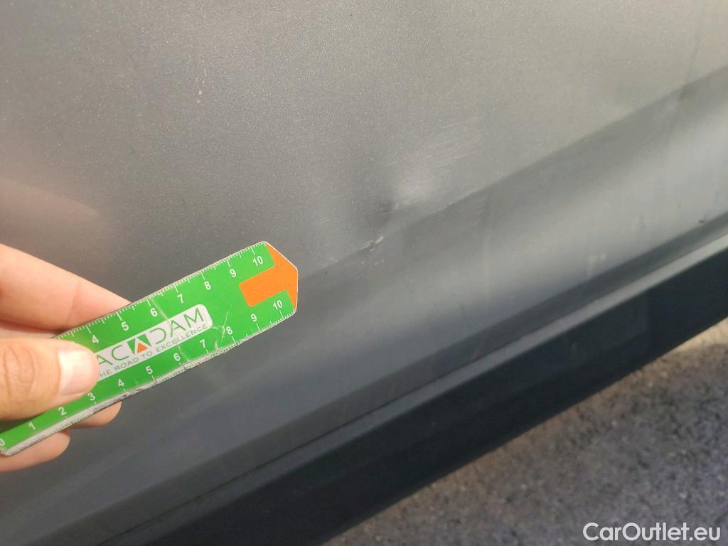  Toyota  RAV4 TOYOTA  / 2018 / 5P / todoterreno 2.5l Advance #2