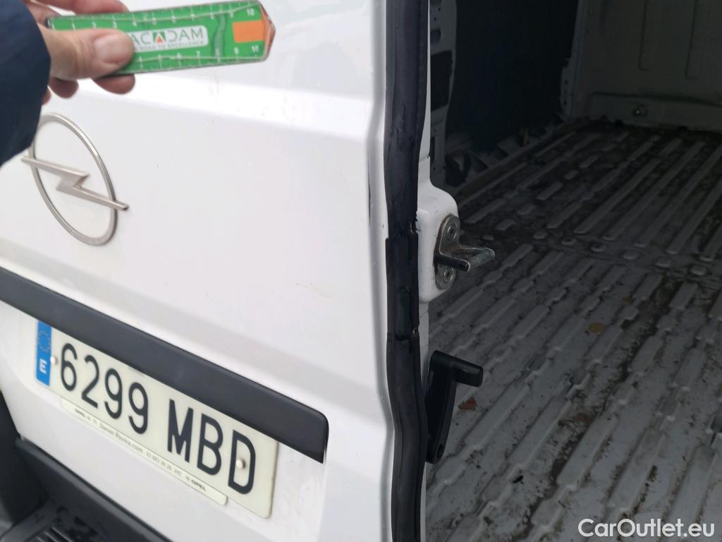  Opel  Movano OPEL  / 2021 / 4P / furgón Base L2H2 3.5T 2.2 BHDi 88kW #57