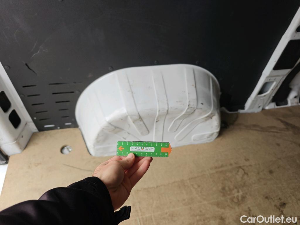  Peugeot  Boxer PEUGEOT  / 2014 / 4P / furgón 333 L2 H1 BHDI 103kW (140CV) S&S 6 V. M (AC) #5