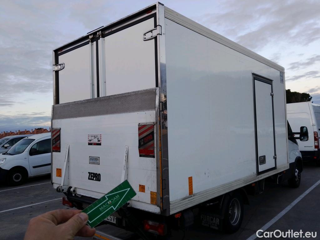 Iveco  Daily IVECO  / 2019 / 2P / chasis cabina 35C 16H 3750 CAJA ISOTERMO TRAMPILLA ZEPRO 750 KG + EQUIPO FRIO Y CONGELADO CARRIER city max #32