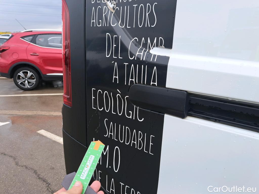  Nissan  NV300 NISSAN  / 2016 / 4P / furgón 2.0dCi 88kW (120CV) L2H1 1,2T Optima #5