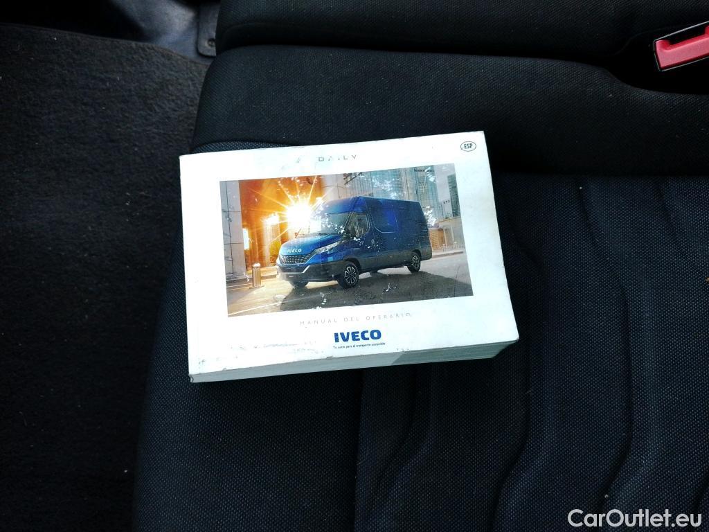  Iveco  Daily IVECO  / 2019 / 2P / chasis cabina 35C 16H 3750 CAJA ISOTERMO TRAMPILLA ZEPRO 750 KG + EQUIPO FRIO Y CONGELADO CARRIER city max #18