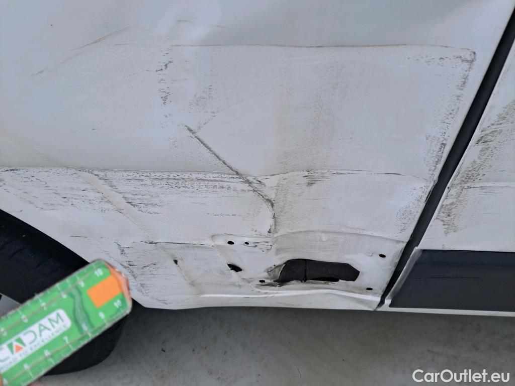  Opel  Movano OPEL  / 2021 / 4P / furgón Base L2H2 3.5T 2.2 BHDi 88kW #9