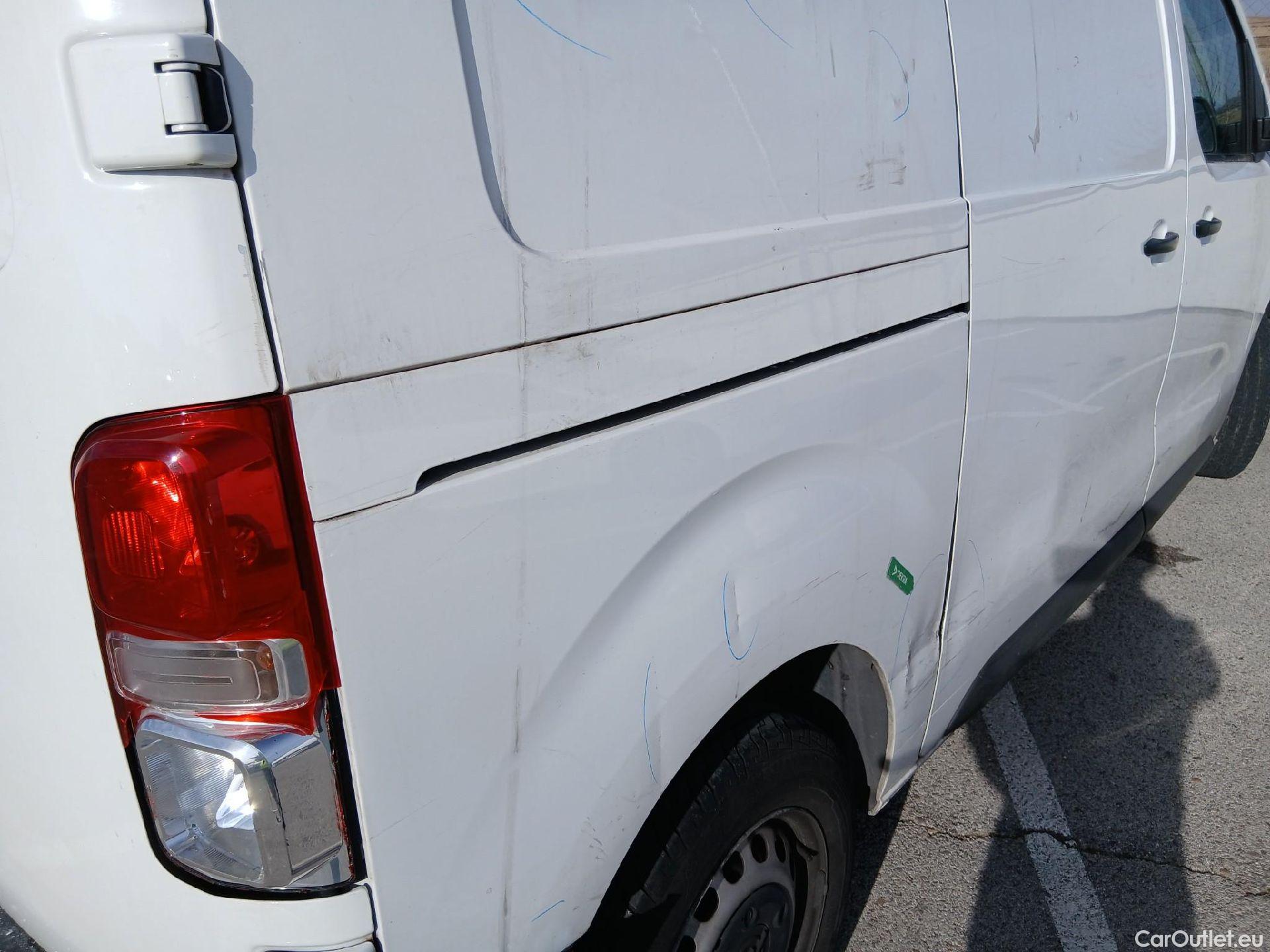  Opel  Vivaro OPEL  / 2019 / 4P / furgón 2.0 Diésel 88kW (120CV) M Inc. Express #47