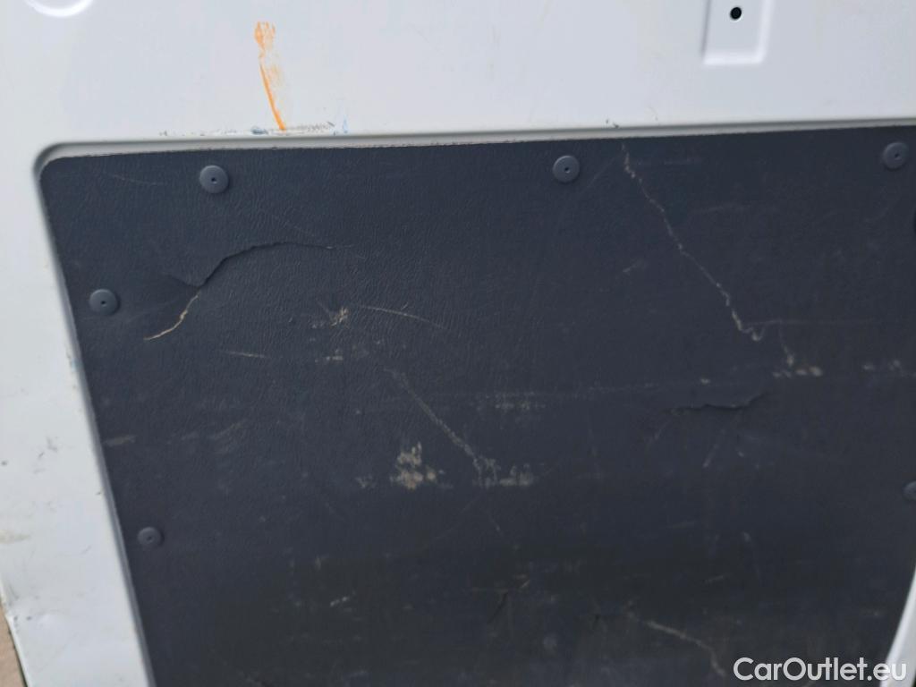  Opel  Movano OPEL  / 2021 / 4P / furgón Base L2H2 3.5T 2.2 BHDi 88kW #46