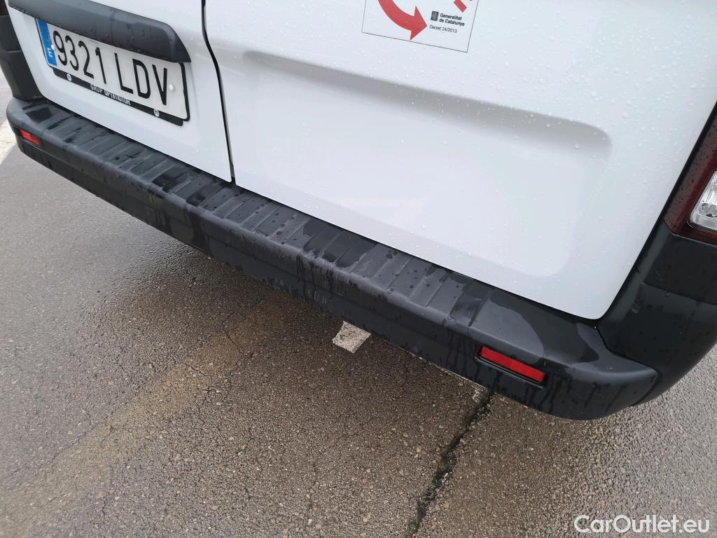  Nissan  NV300 NISSAN  / 2016 / 4P / furgón 2.0dCi 88kW (120CV) L2H1 1,2T Optima #26