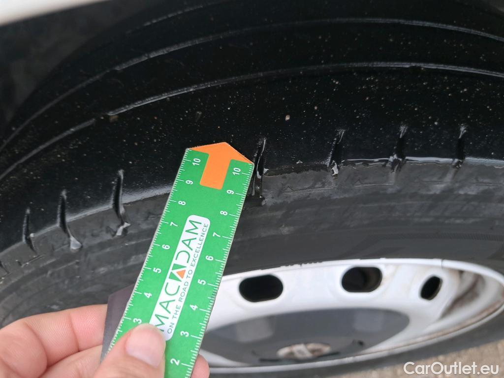  Nissan  NV300 NISSAN  / 2016 / 4P / furgón 2.0dCi 88kW (120CV) L2H1 1,2T Optima #18