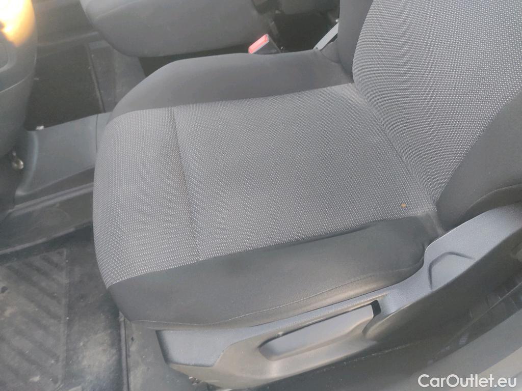  Peugeot  Partner PEUGEOT  / 2018 / 4P / furgón derivado de turismo Premium Standard 600kg BlueHDi 73kW #17