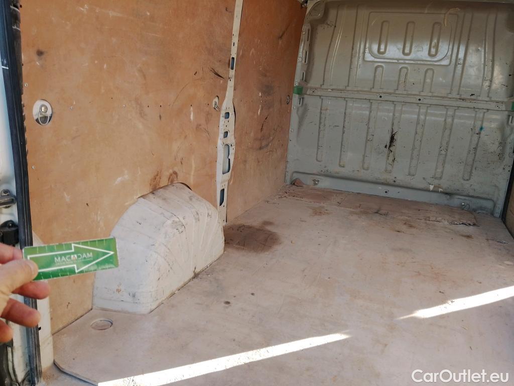  Peugeot  Boxer  Furgón 333 L2H1 Pro BlueHDi 130 #25