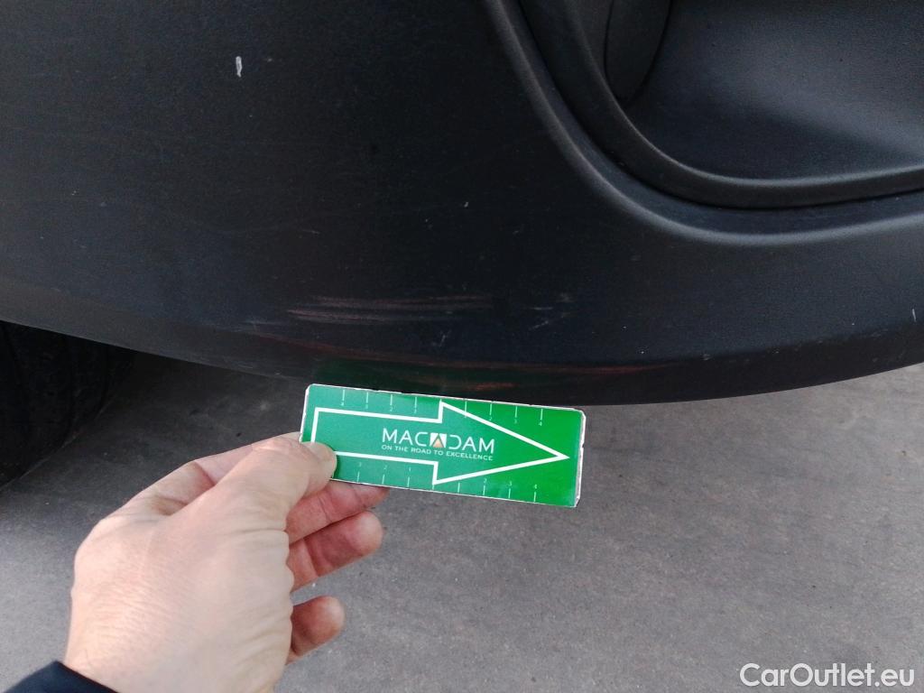  Iveco  Daily IVECO  / 2019 / 2P / chasis cabina 35C 16H 3750 CAJA ISOTERMO TRAMPILLA ZEPRO 750 KG + EQUIPO FRIO Y CONGELADO CARRIER city max #16