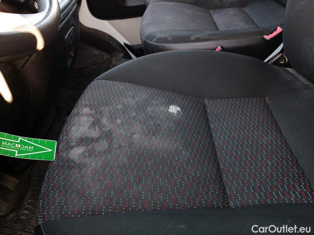  Peugeot  Boxer  Furgón 333 L2H1 Pro BlueHDi 130 #31