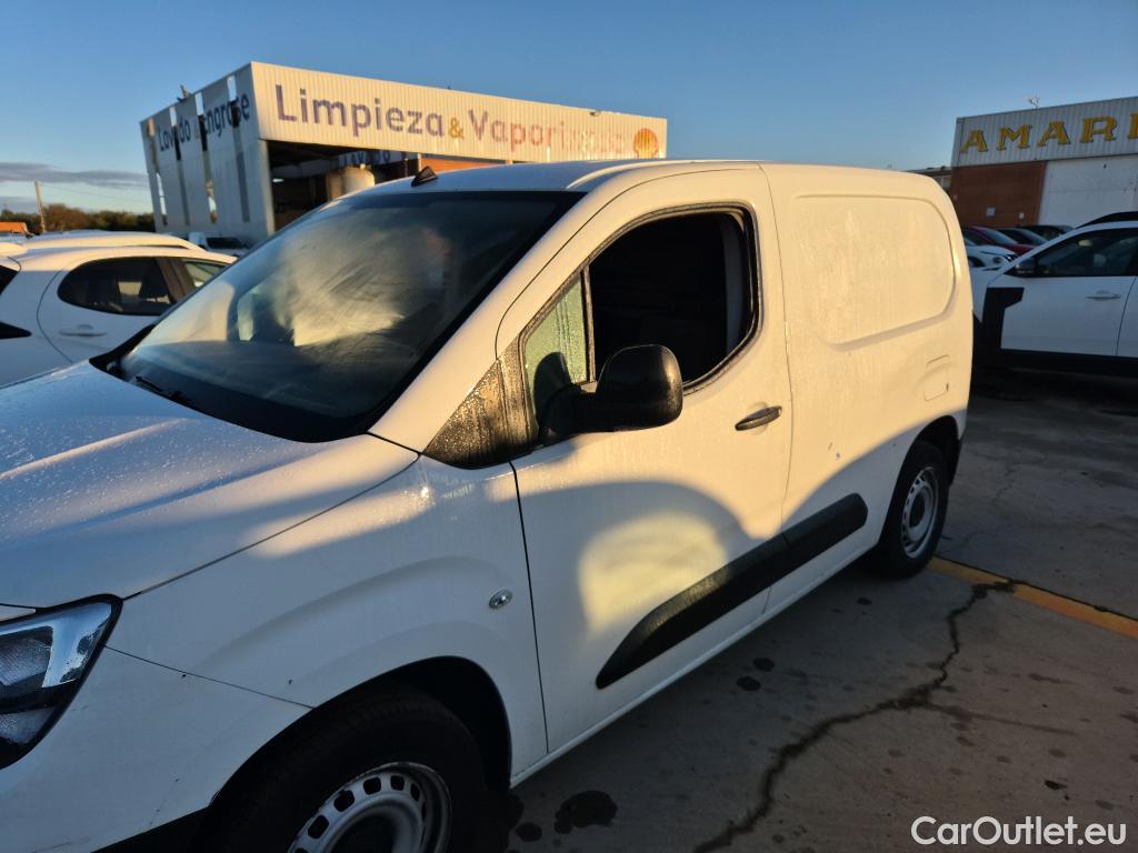  Opel  Combo OPEL  / 2018 / 3P / furgón derivado de turismo 1.6 TD S/S 74kW (100CV) Express L H1 650 #15