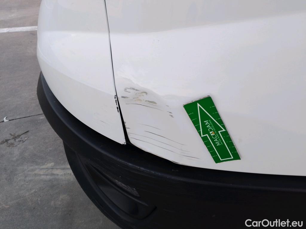  Iveco  Daily IVECO  / 2019 / 2P / chasis cabina 35C 16H 3750 CAJA ISOTERMO TRAMPILLA ZEPRO 750 KG + EQUIPO FRIO Y CONGELADO CARRIER city max #4