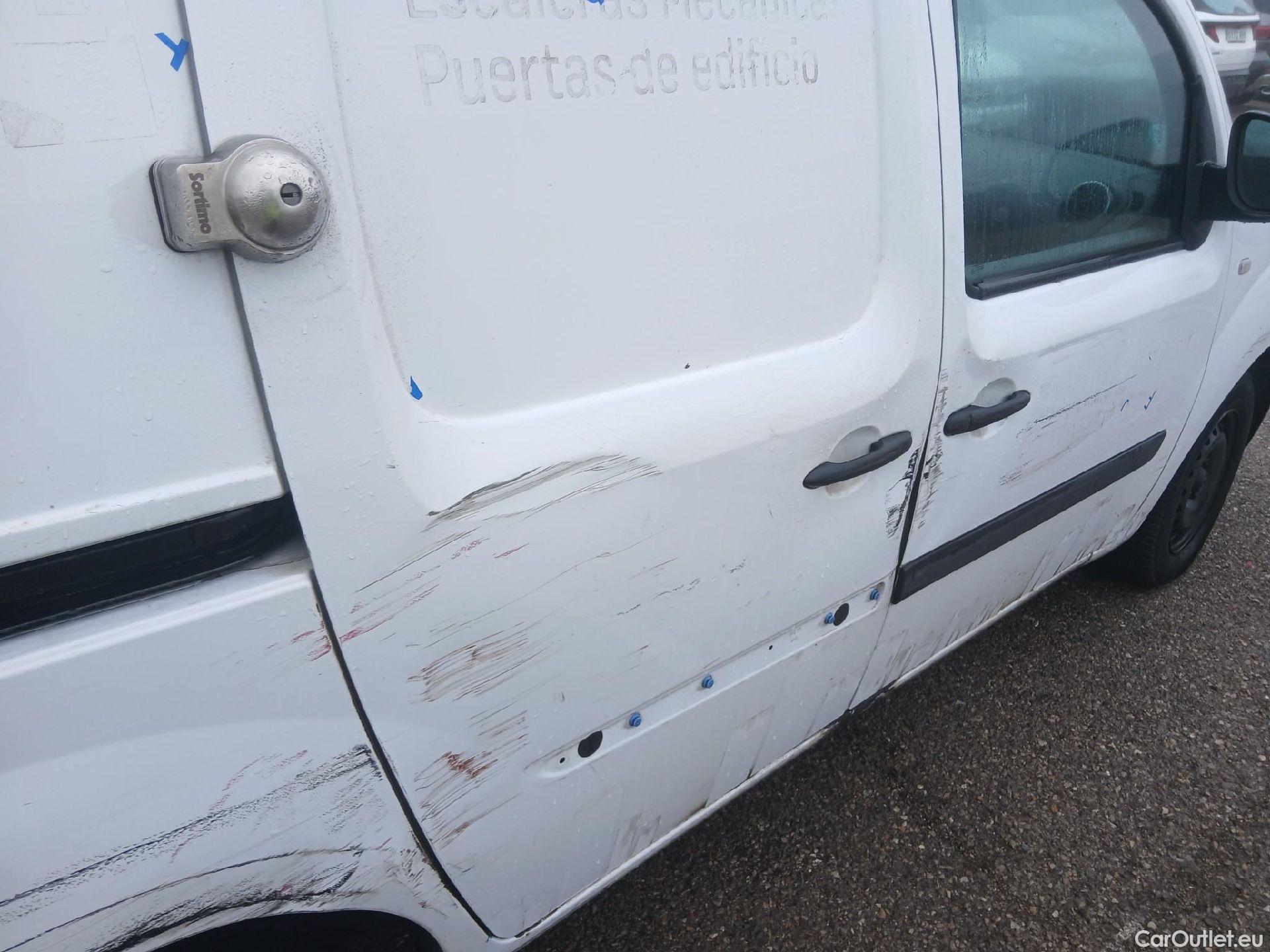  Renault  Kangoo RENAULT  Furgón/2013/3P/furgón derivado de turismo Profesional Blue dCi 70kW (95CV) #23