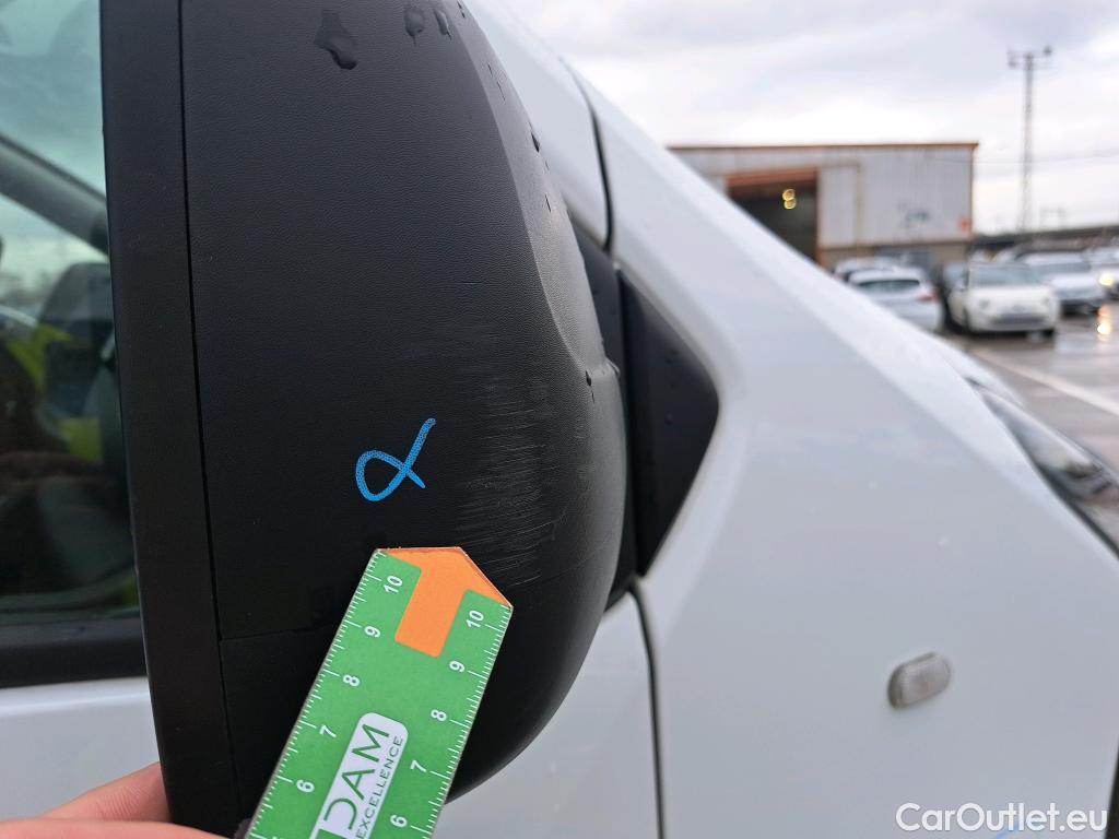  Nissan  NV300 NISSAN  / 2016 / 4P / furgón 2.0dCi 88kW (120CV) L2H1 1,2T Optima #35