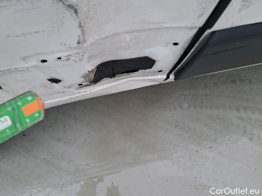  Opel  Movano OPEL  / 2021 / 4P / furgón Base L2H2 3.5T 2.2 BHDi 88kW #68