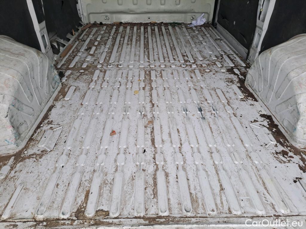  Opel  Movano OPEL  / 2021 / 4P / furgón Base L2H2 3.5T 2.2 BHDi 88kW #17