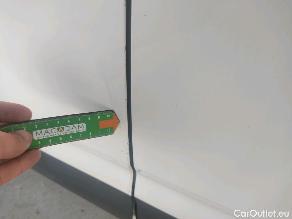  Peugeot  Partner PEUGEOT  / 2018 / 4P / furgón derivado de turismo Premium Standard 600kg BlueHDi 73kW #13