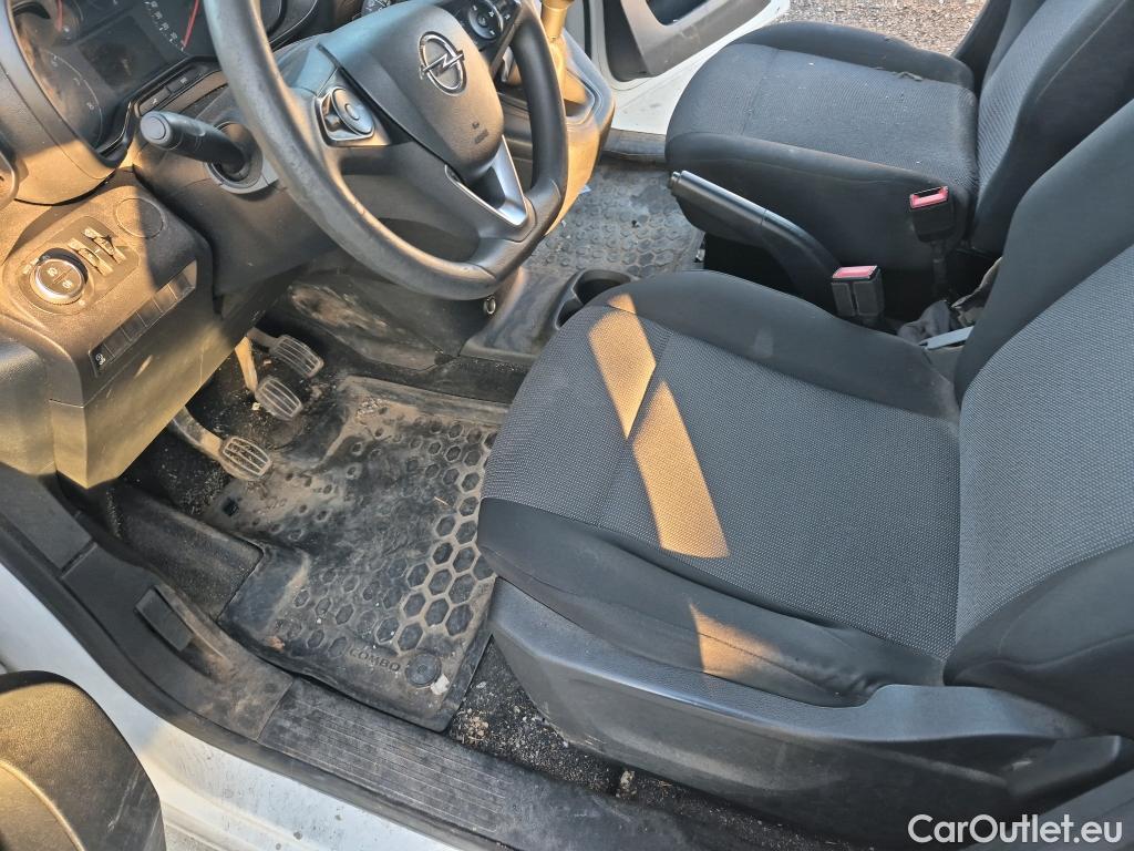  Opel  Combo OPEL  / 2018 / 3P / furgón derivado de turismo 1.6 TD S/S 74kW (100CV) Express L H1 650 #40