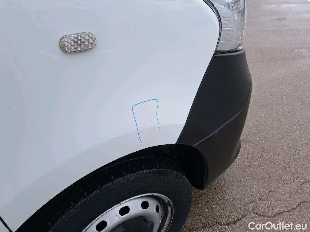  Nissan  NV300 NISSAN  / 2016 / 4P / furgón 2.0dCi 88kW (120CV) L2H1 1,2T Optima #24