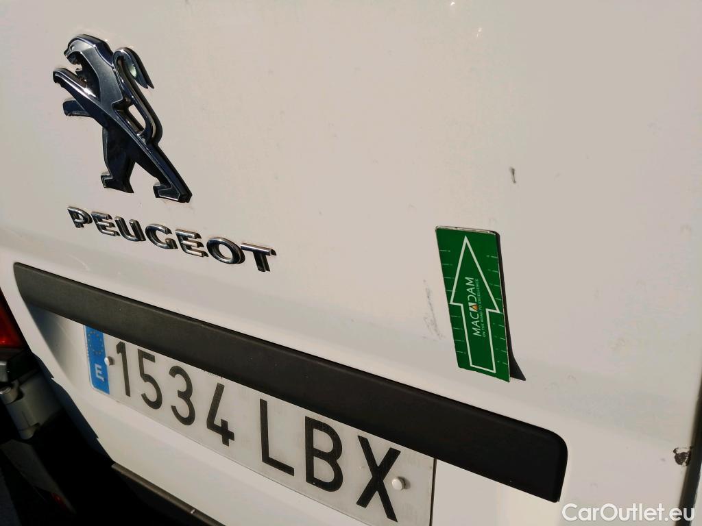  Peugeot  Boxer  Furgón 333 L2H1 Pro BlueHDi 130 #18