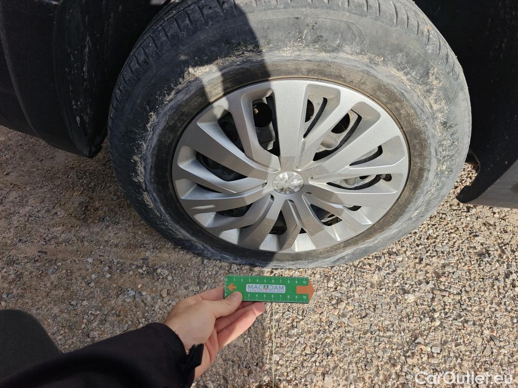  Peugeot  RIFTER PEUGEOT  / 2018 / 4P / combi Active Standard BlueHDi 73kW (IND) (CX2) #17