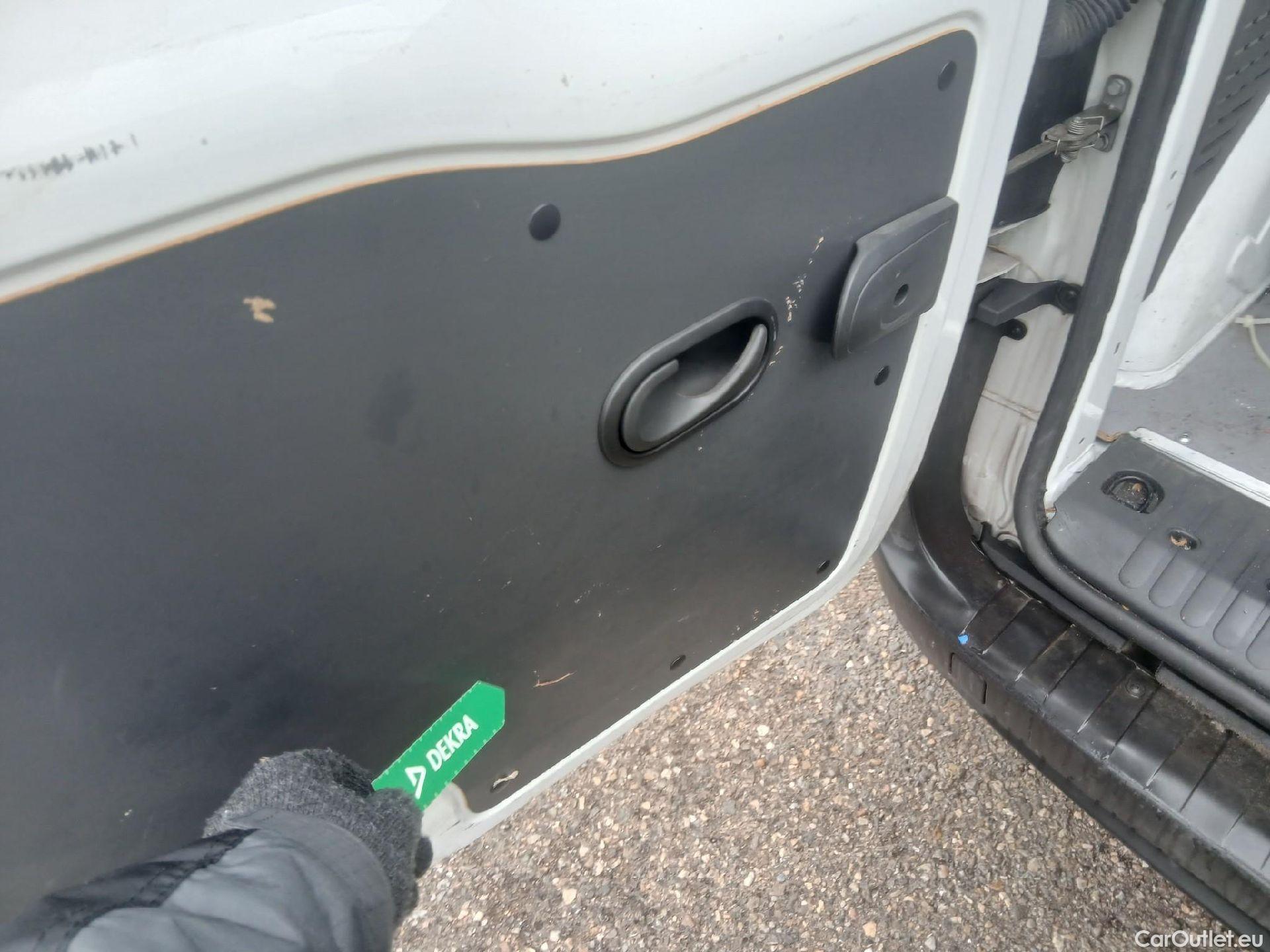  Renault  Kangoo RENAULT  Furgón/2013/3P/furgón derivado de turismo Profesional Blue dCi 70kW (95CV) #43