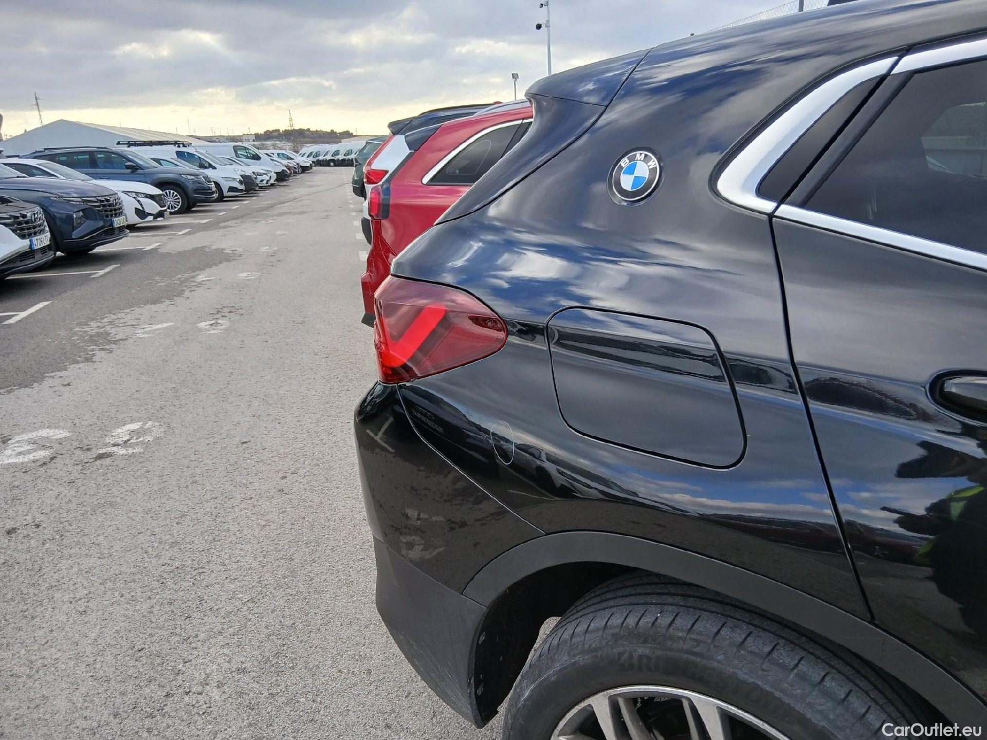  Bmw  X2 BMW  sDrive18i Impulse Steptronic Techo Solar #26