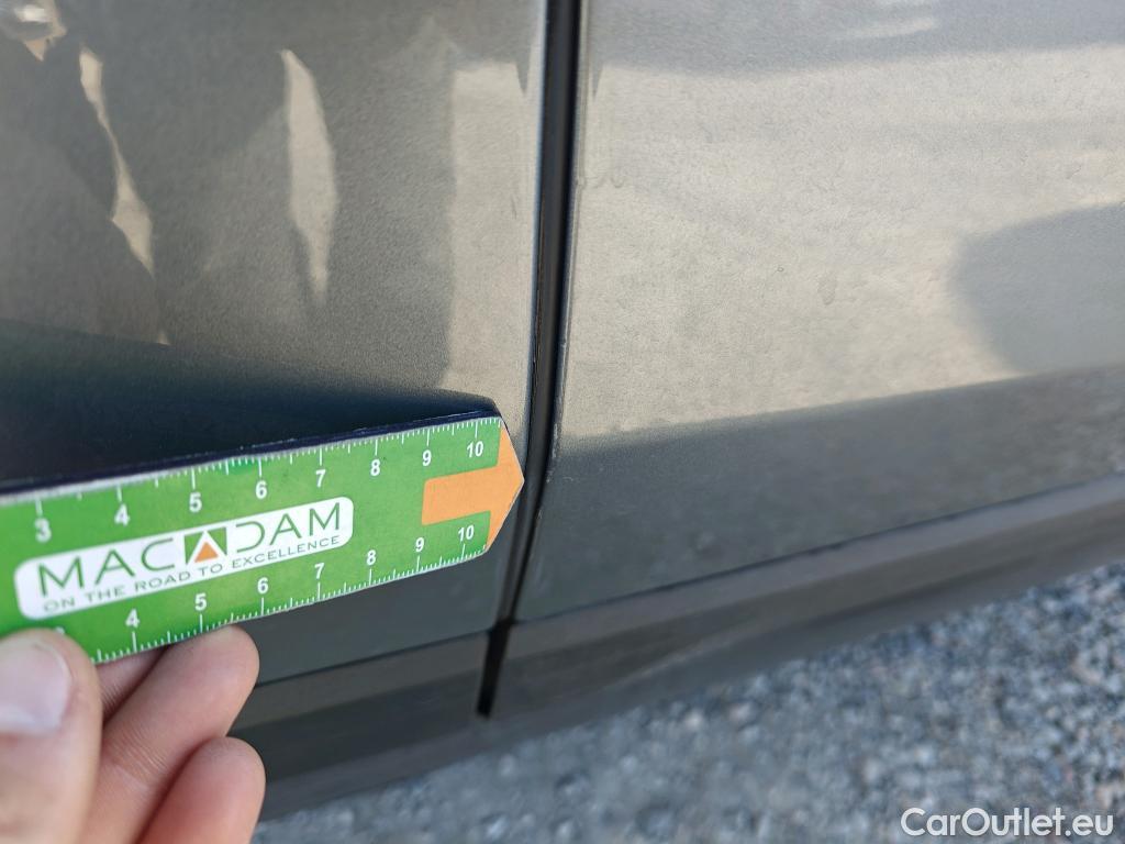  Bmw  X2 BMW  sDrive18i Impulse Steptronic Techo Solar #26